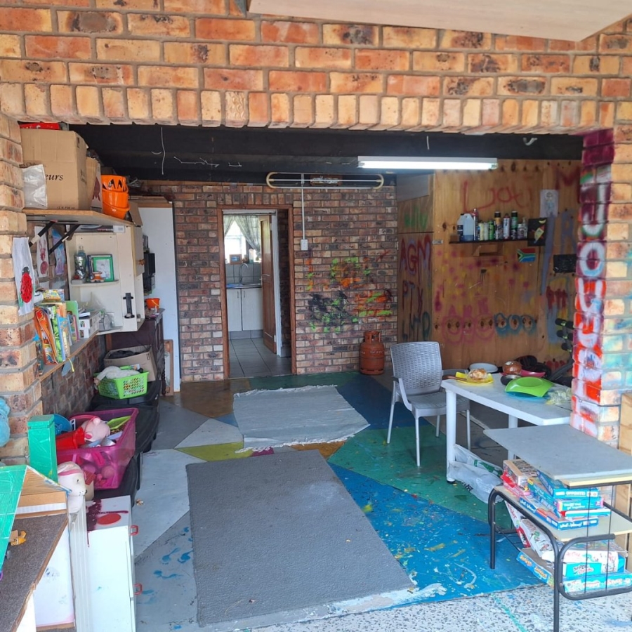 5 Bedroom Property for Sale in Gonubie Eastern Cape